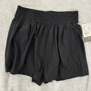 Vuori Villa Short. Size Medium. Black.